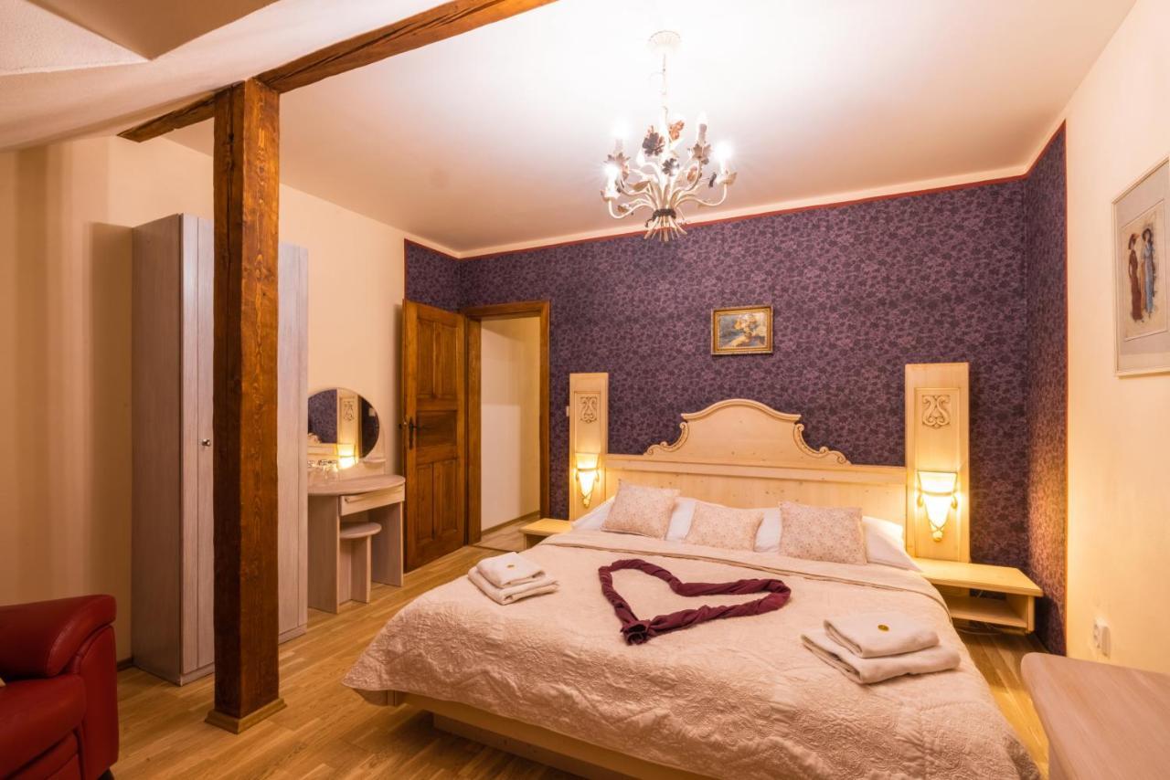 Hotel Barcadam Banská Štiavnica Buitenkant foto