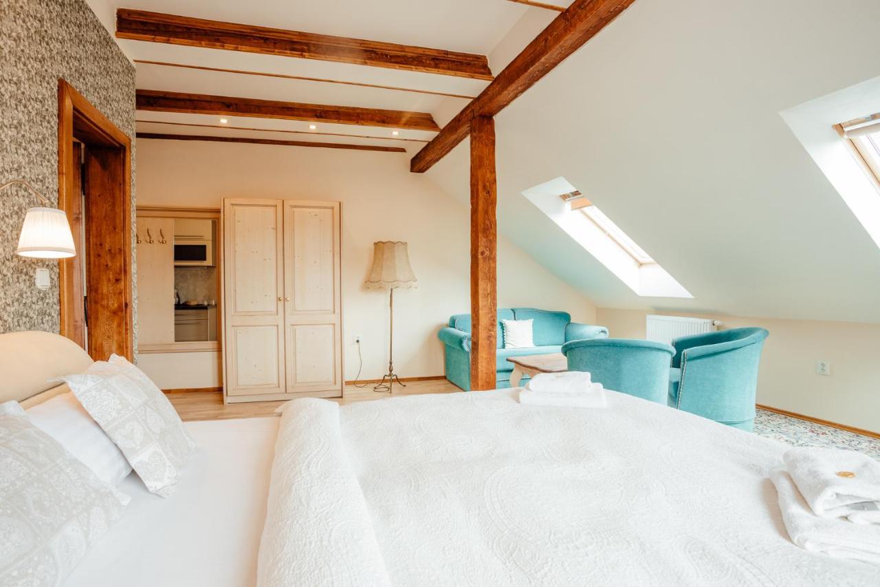 Hotel Barcadam Banská Štiavnica Buitenkant foto