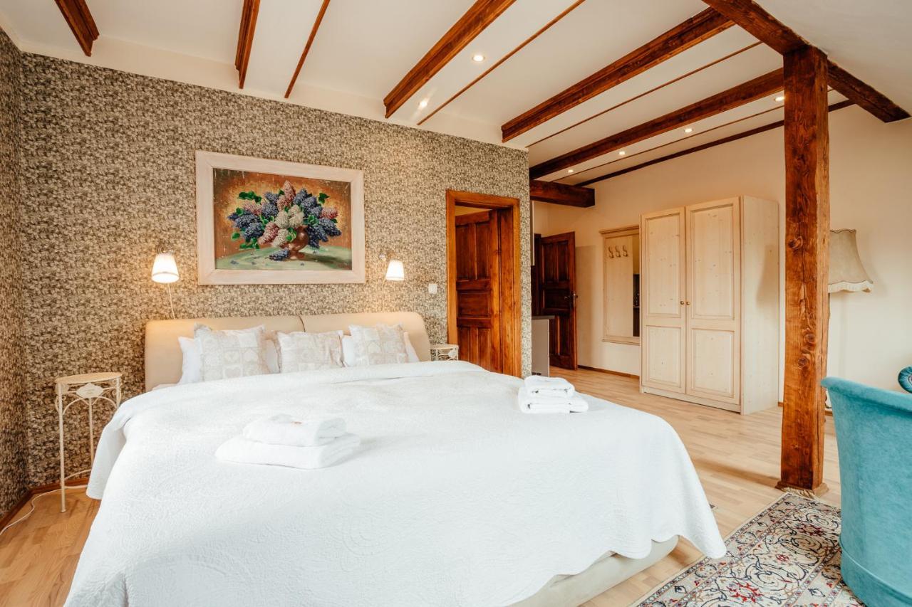 Hotel Barcadam Banská Štiavnica Buitenkant foto
