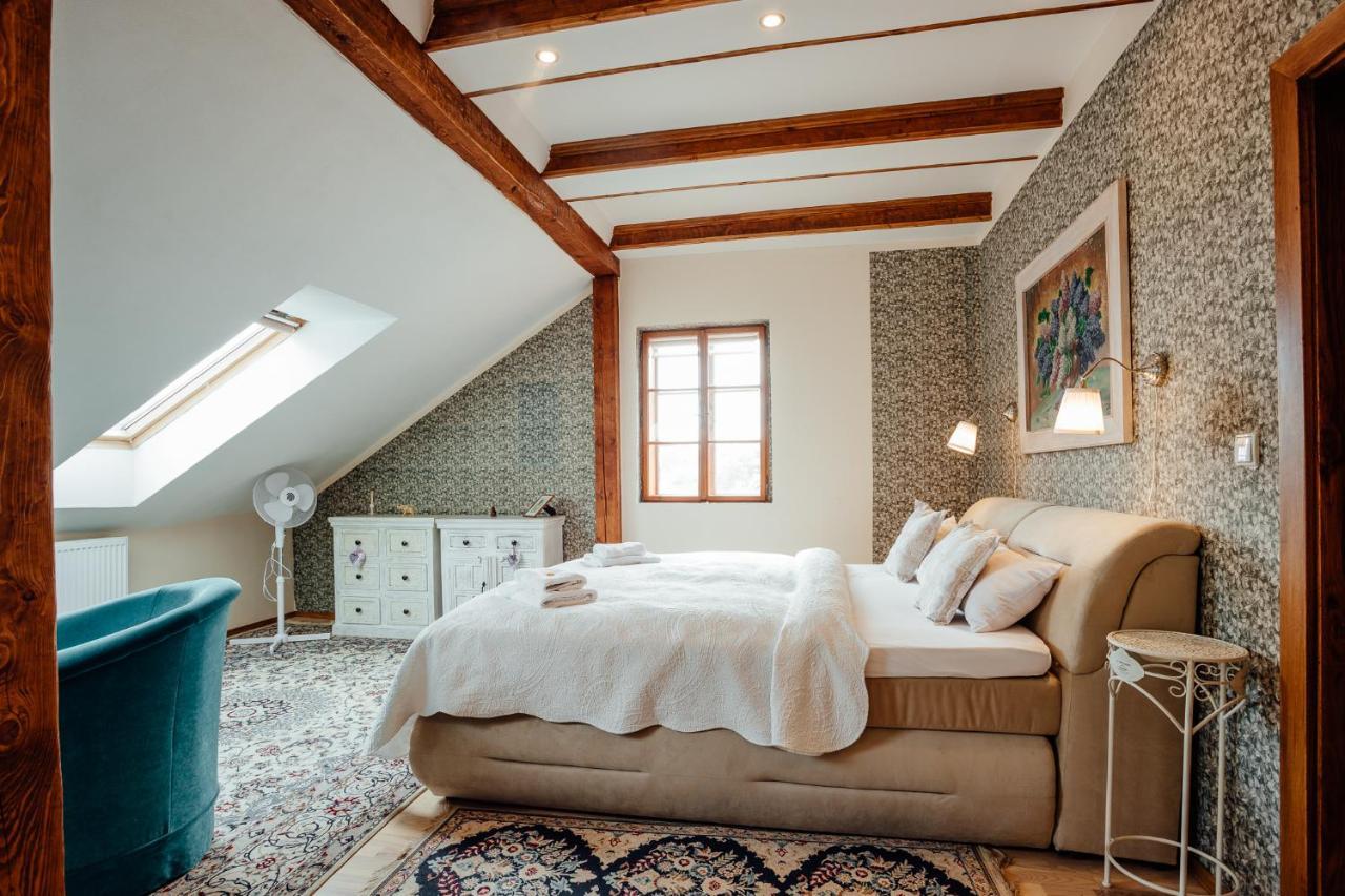 Hotel Barcadam Banská Štiavnica Buitenkant foto
