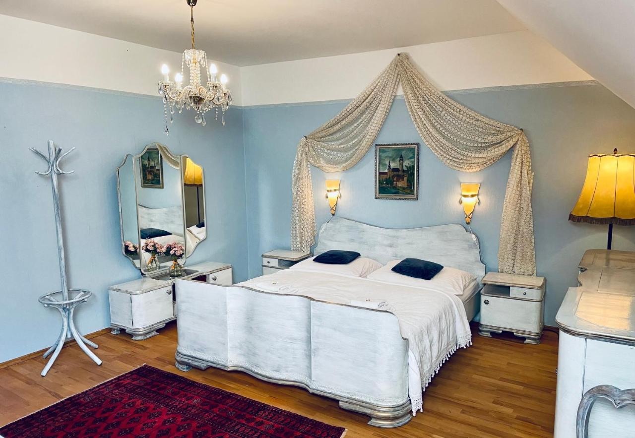 Hotel Barcadam Banská Štiavnica Buitenkant foto